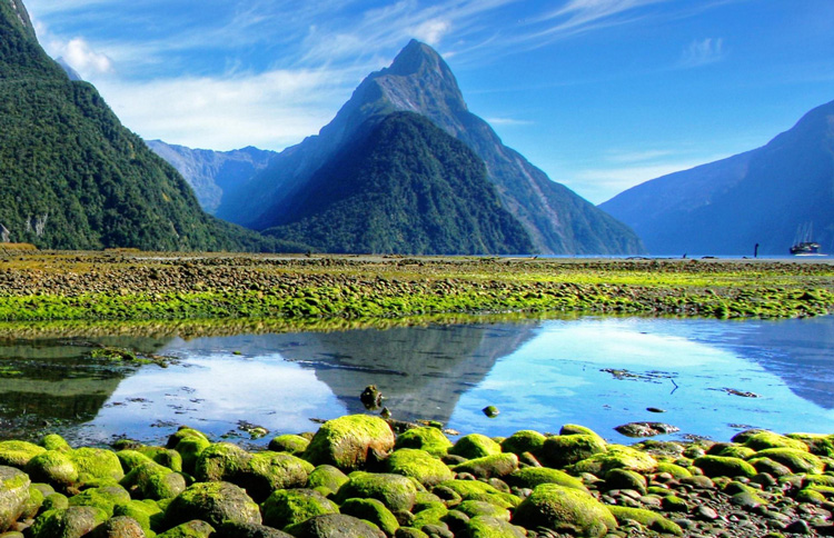 Milford Sound Mitre Peak