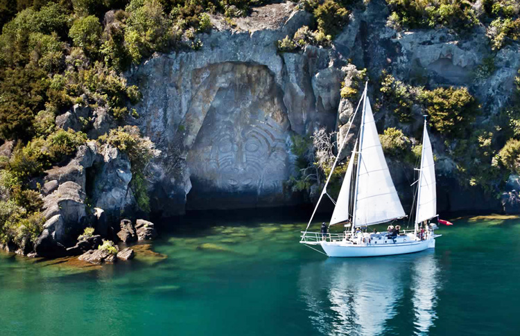 Sailing Lake Taupo