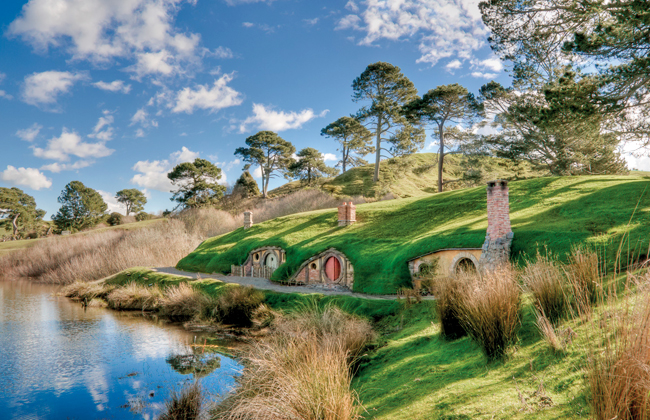 Insight in the beautiful landscape of the Hobbit movie set in Matamata.