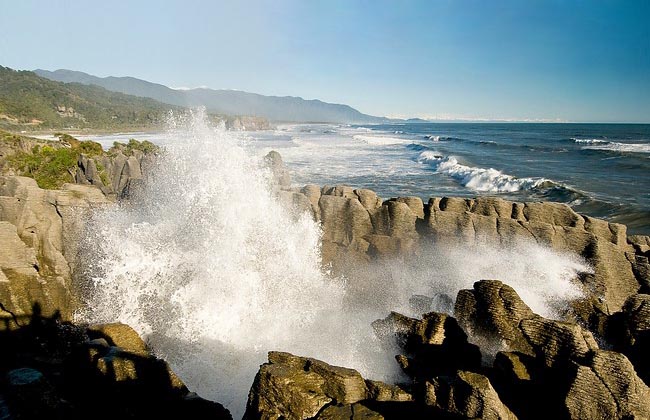 The rough Pancake Rocks and Blowholes.