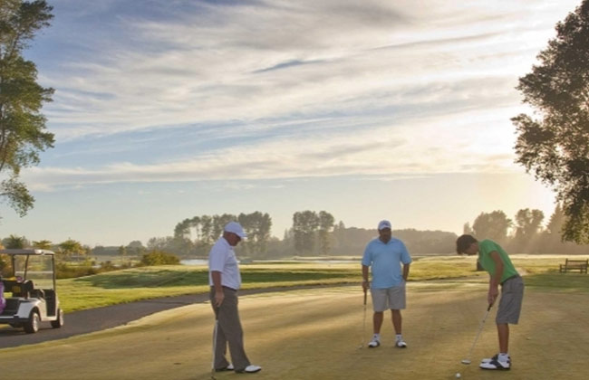 People golfing at Clearwater Golf Club.