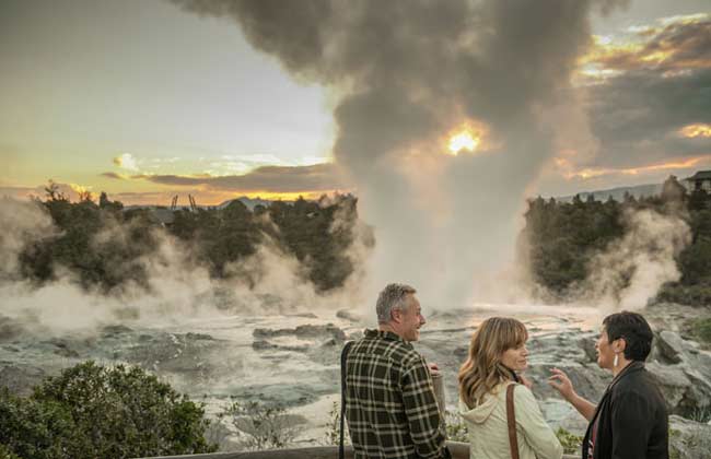 View over Whakarewarewa thermal valley.