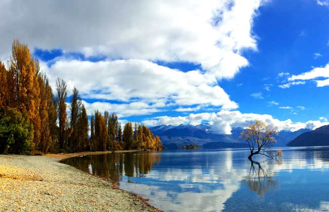 Beautiful picture of a lake close to Christchurch.