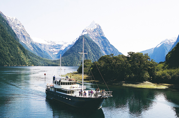 Milford Sound Nature Cruise