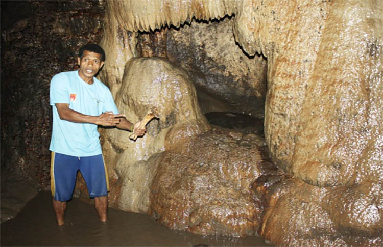 Cannibal Cave Tour on Taveuni