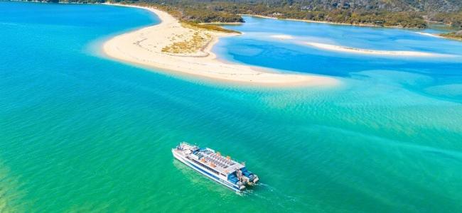 Cruising Abel Tasman National Park waters