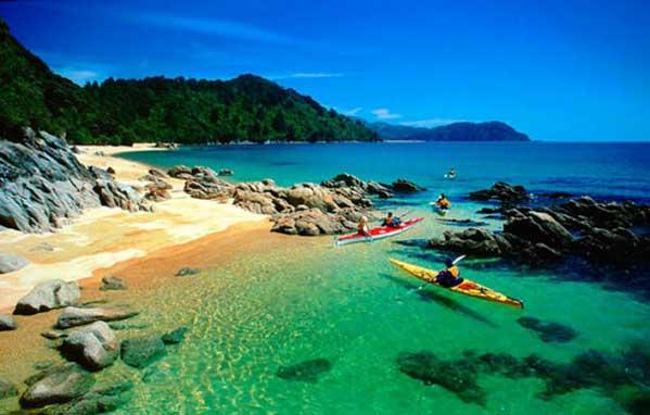 kayaking Abel Tasman