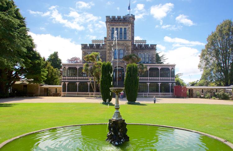 Dunedins Larnach Castle