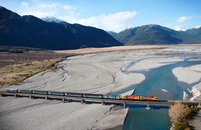 TranzAlpine train crossing Waimakariri River