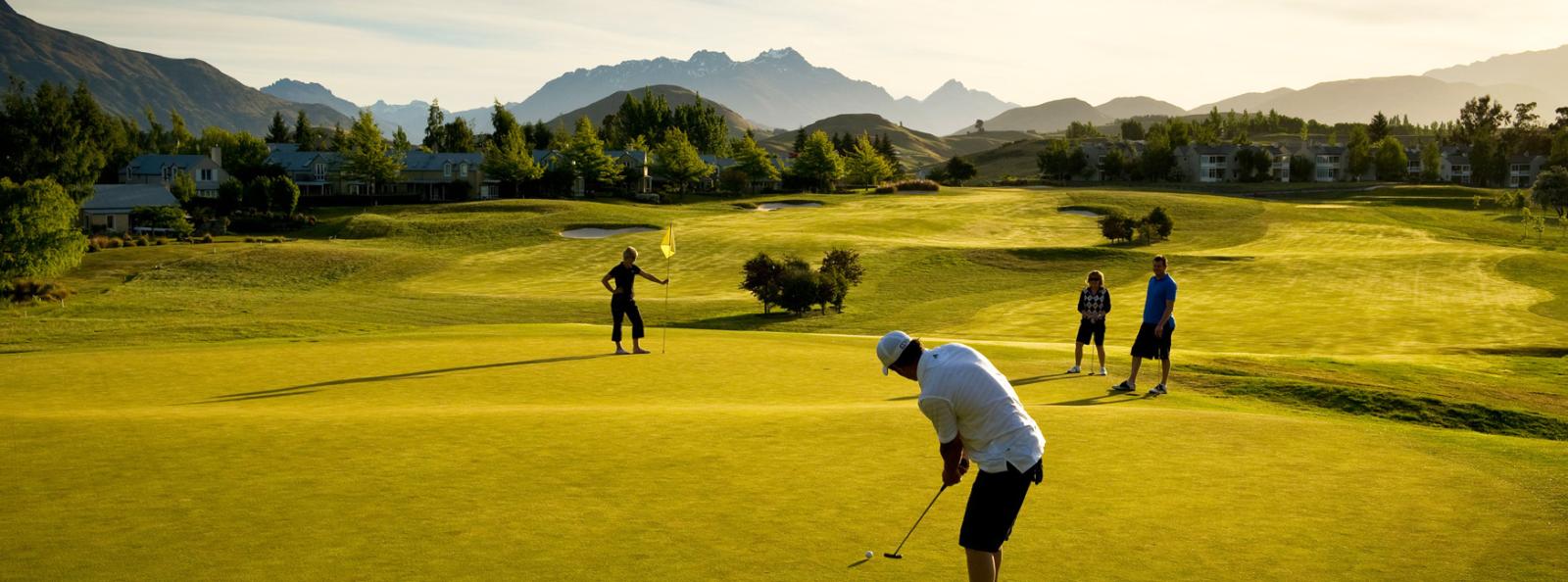 Golf South Island