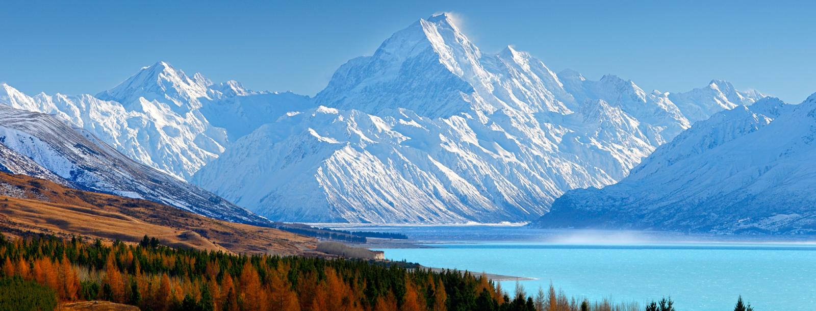 Panoramic view over the mighty Southern Alps