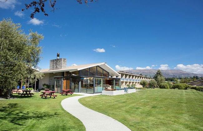 Wanaka Hotel