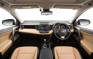 Interior Rav 4