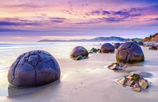 Moeraki Boulders