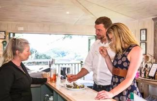 Waiheke Island Private Gourmet Food and Wine Tour