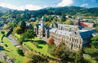 A very nice photo of the Dunedin Post Office