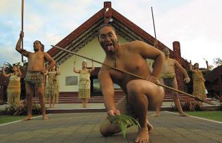 Maori cultural show in geothermal Rotorua