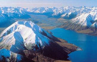 Southern Alps seen on a New Zealand tour