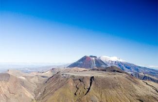 Walking Tongariro Crossing