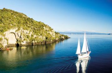 Sailing Lake Taupo